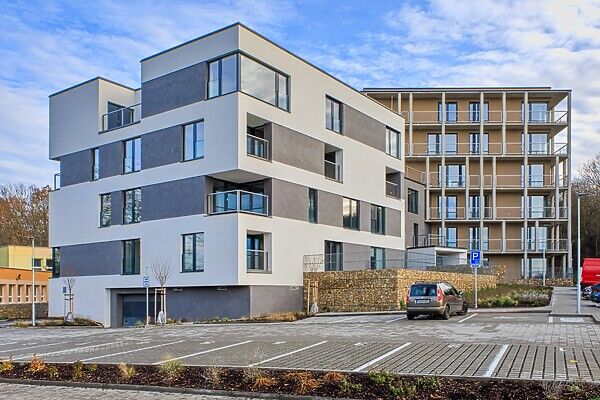 Pronájem bytu 1+kk s parkovacím stáním, 36 m², Uherské Hradiště - 28. října